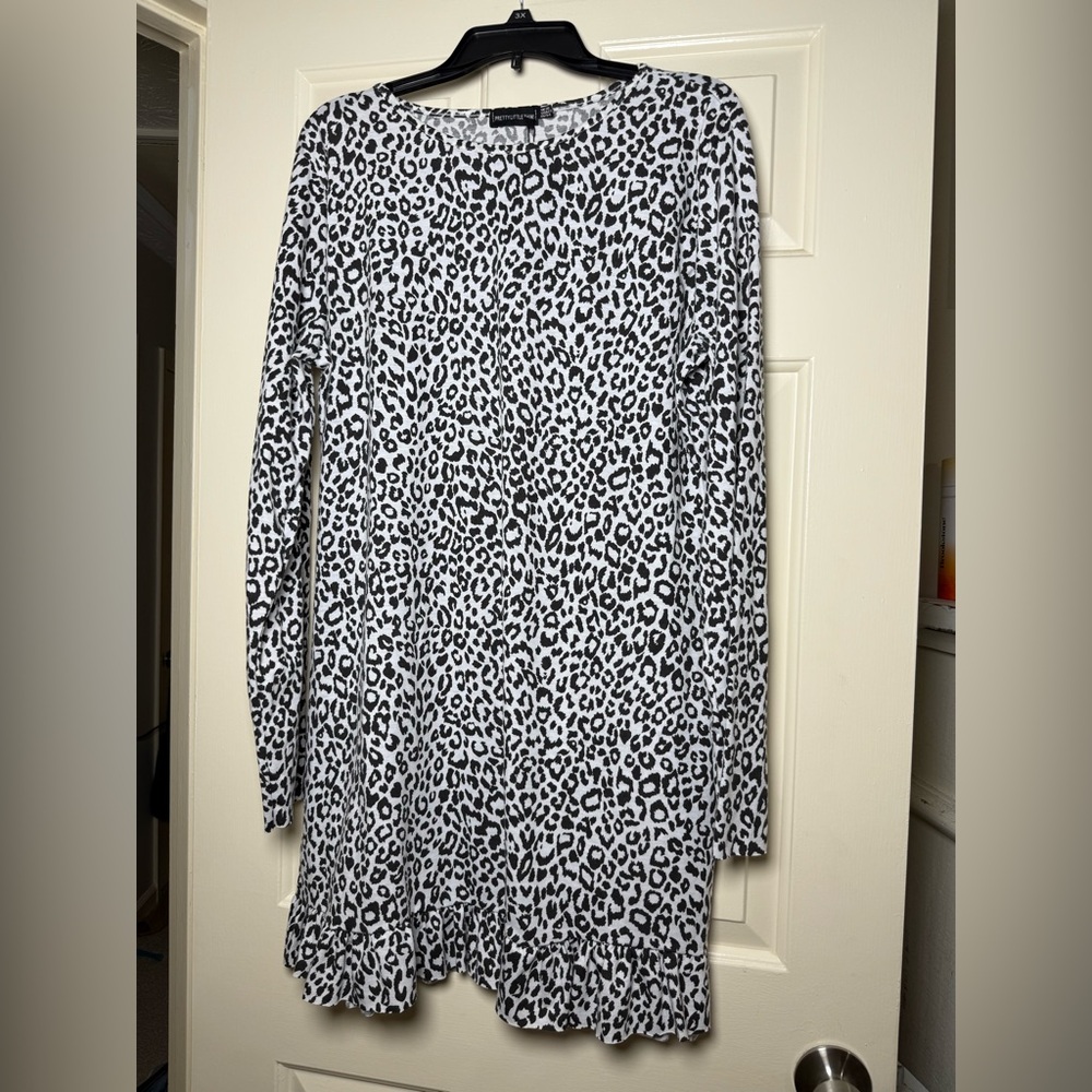 PrettyLitteThing Leopard Print Long Sleeve Dress
